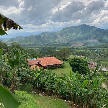Finca Cafetera El Abanico Lodge Pereira Exterior photo